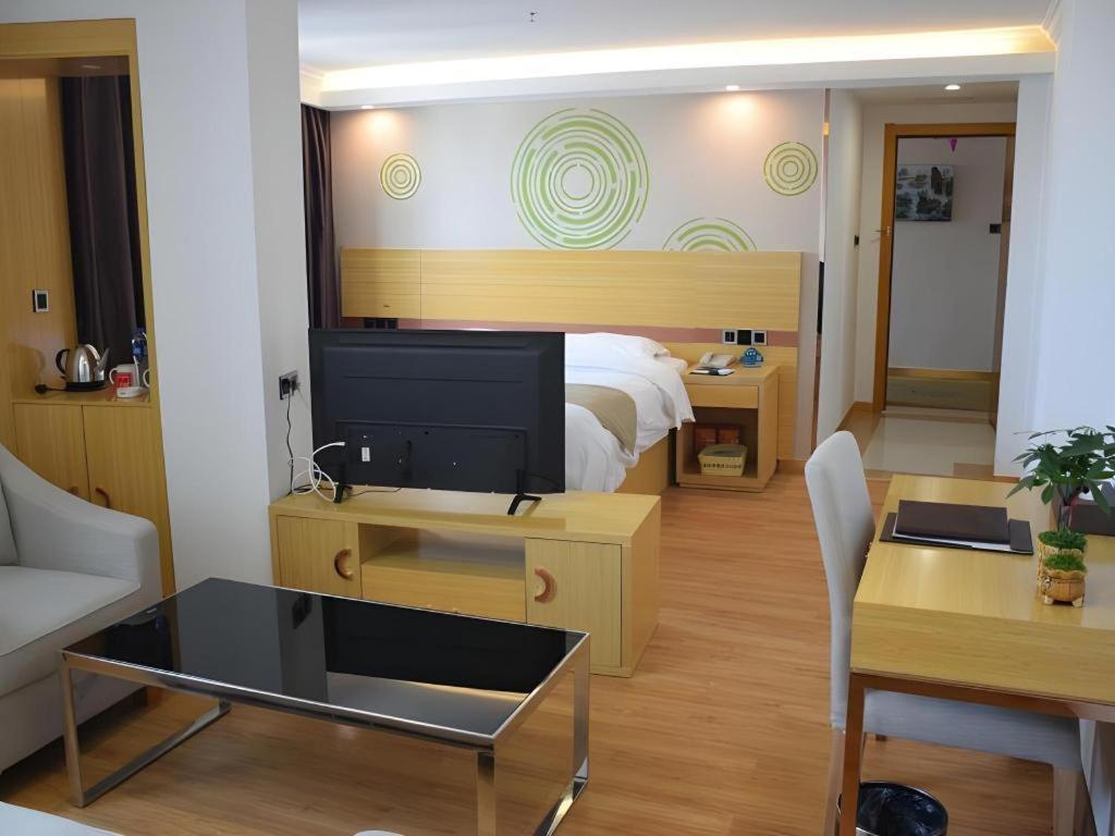 Greentree Inn Qingyuan Qinghe Avenue Branch Exterior photo